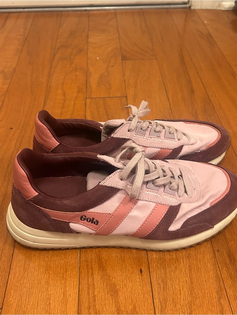 Gola Women's Retro Runner Sneaker in Plum & Dusty Pink - Picture 9 of 12